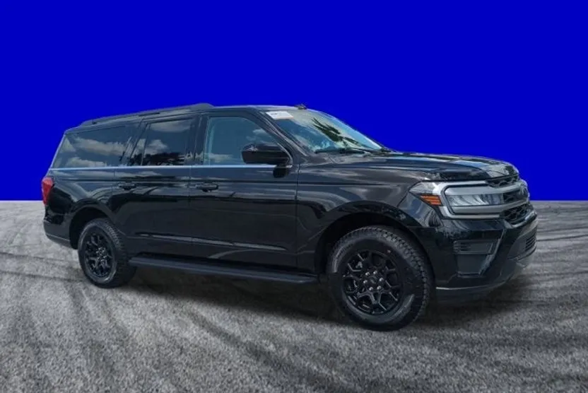 2023 Ford Expedition MAX XL photo 1