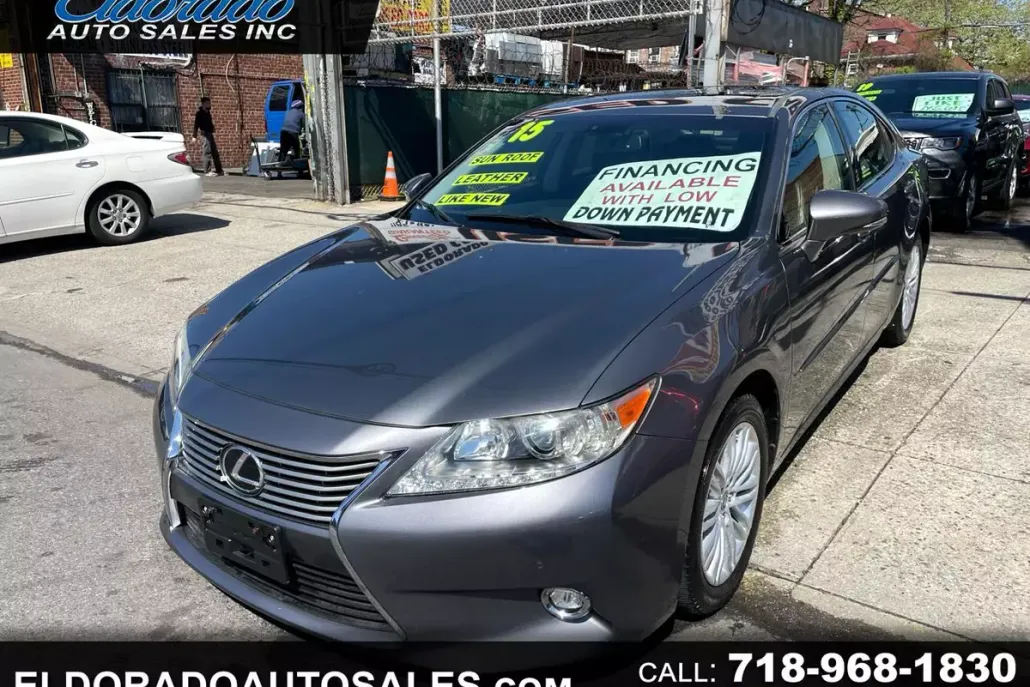 2015 Lexus ES 350 photo 1