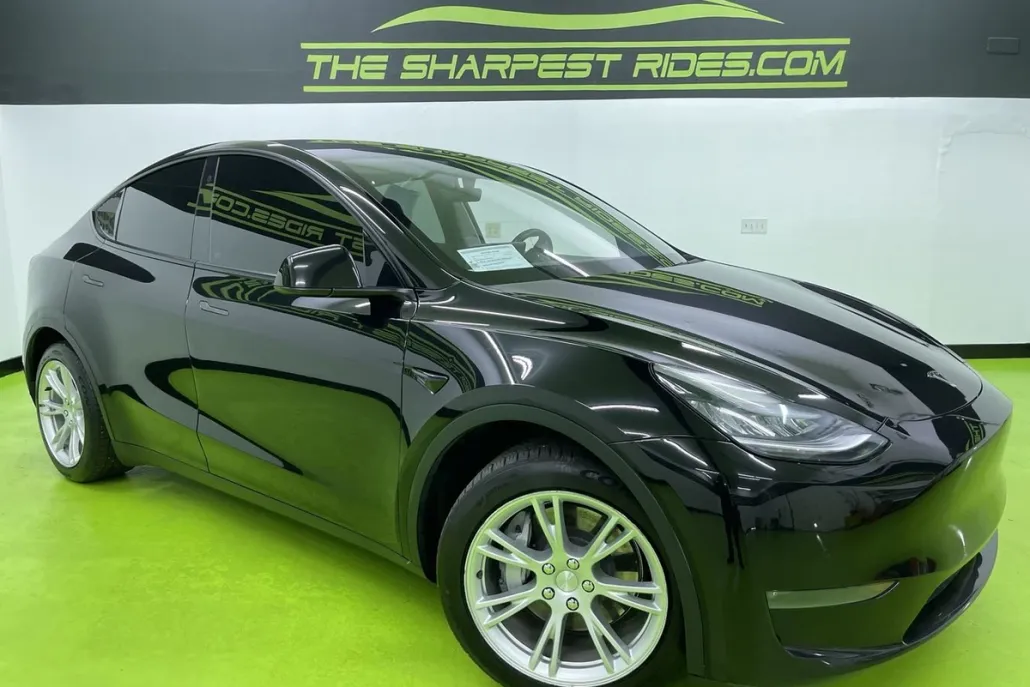 2021 Tesla Model Y Long Range photo 1