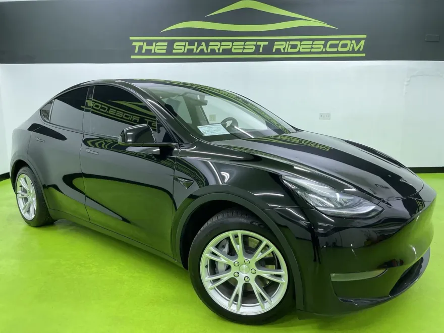 2021 Tesla Model Y Long Range photo 1