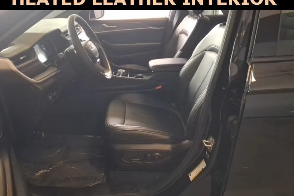 2025 Jeep Grand Cherokee Limited photo 1