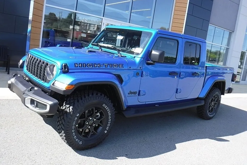 2025 Jeep Gladiator Sport photo 1