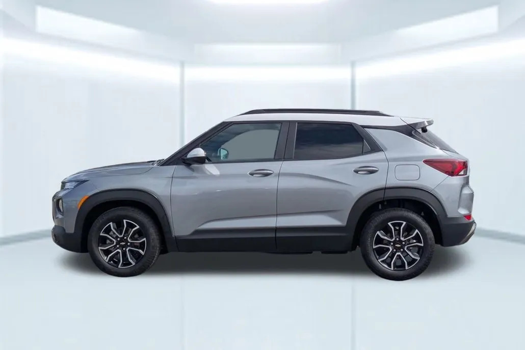2023 Chevrolet Trailblazer ACTIV photo 1