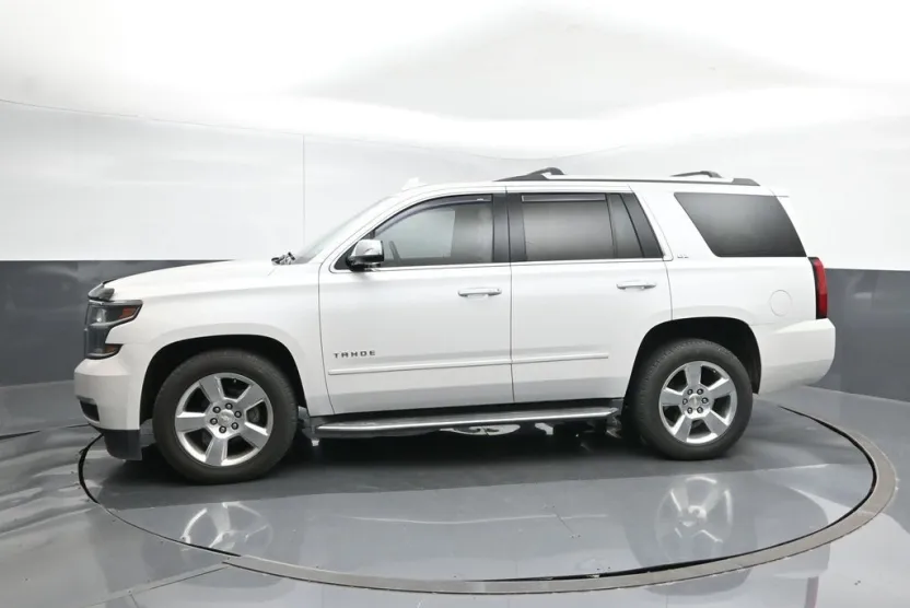 2016 Chevrolet Tahoe LTZ photo 1