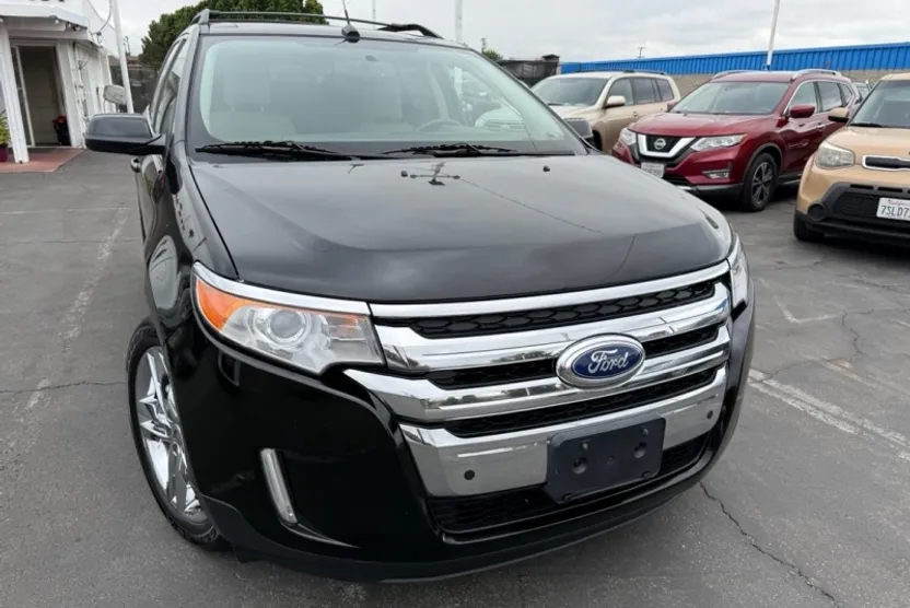 2011 Ford Edge Limited photo 1