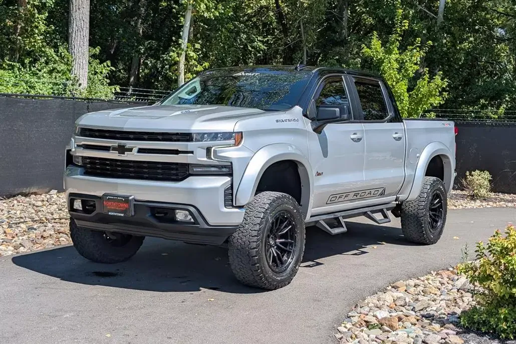 2021 Chevrolet Silverado 1500 RST photo 1