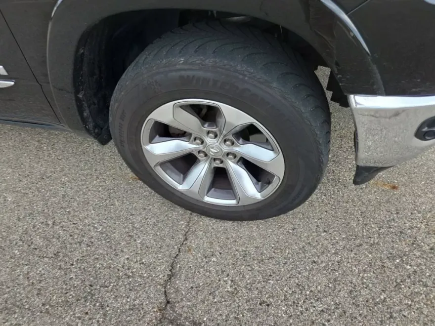 2019 Ram 1500 Limited photo 3