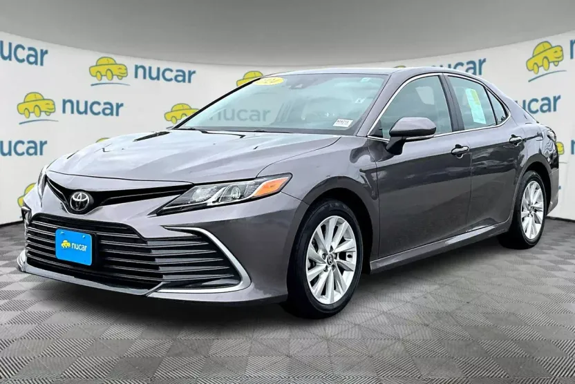 2024 Toyota Camry LE photo 1