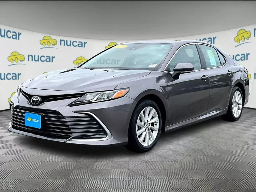 2024 Toyota Camry LE photo 1