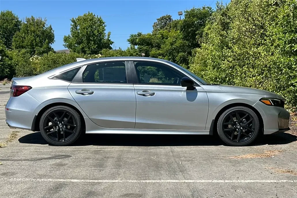 2026 Honda Civic Sport photo 1