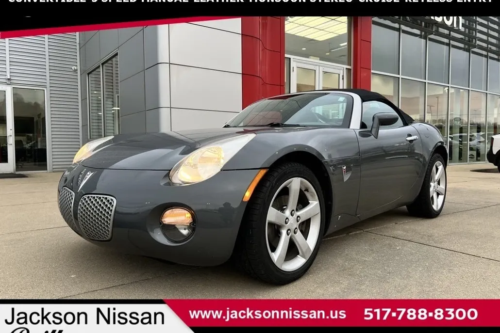 2008 Pontiac Solstice Base photo 1