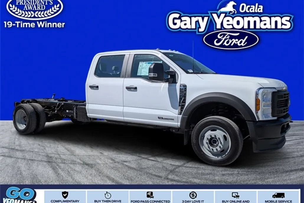 2025 Ford F-550 XL photo 1