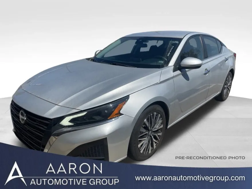 2023 Nissan Altima 2.5 SV photo 1