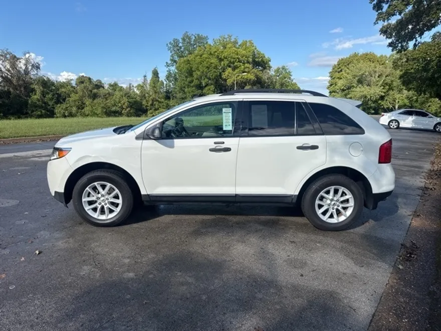 2013 Ford Edge SE photo 1