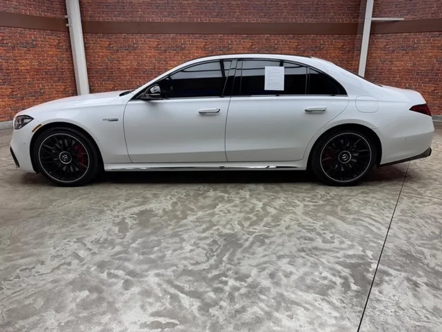 2024 Mercedes Benz S 63 e AMG photo 1