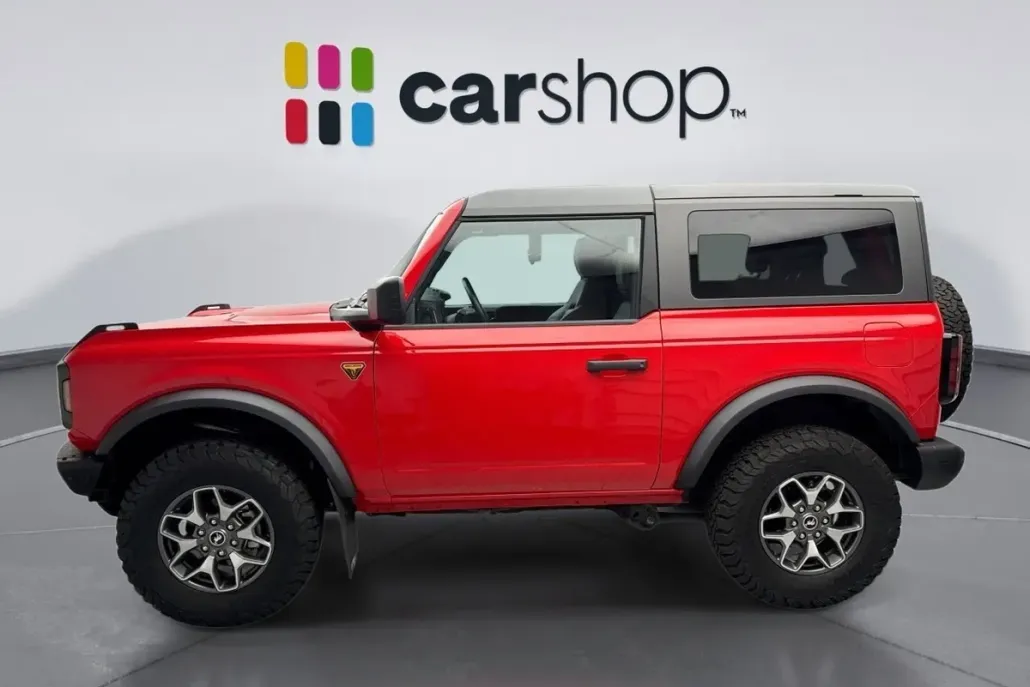 2024 Ford Bronco Badlands photo 1