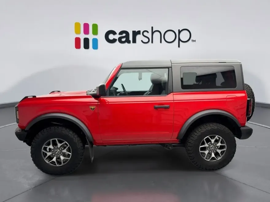2024 Ford Bronco Badlands photo 1