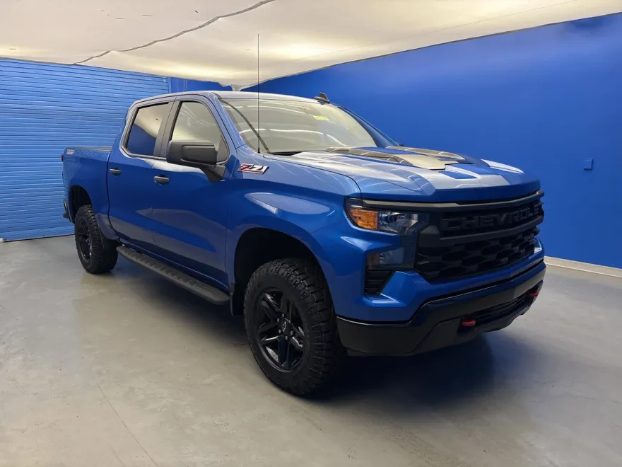 2022 Chevrolet Silverado 1500 Custom Trail Boss photo 1