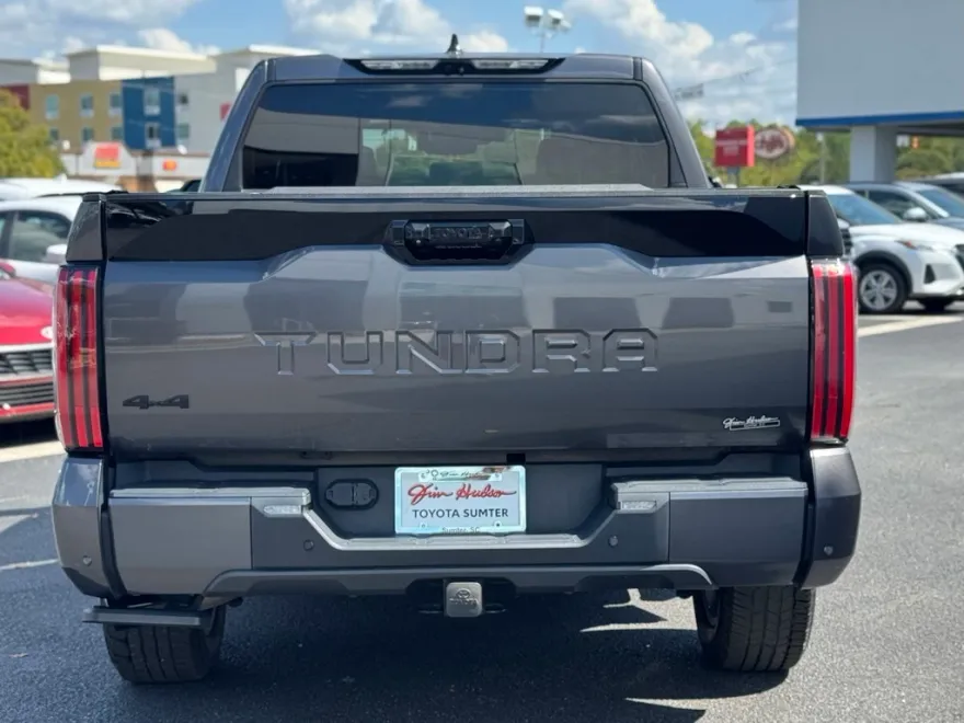 2023 Toyota Tundra Platinum photo 1