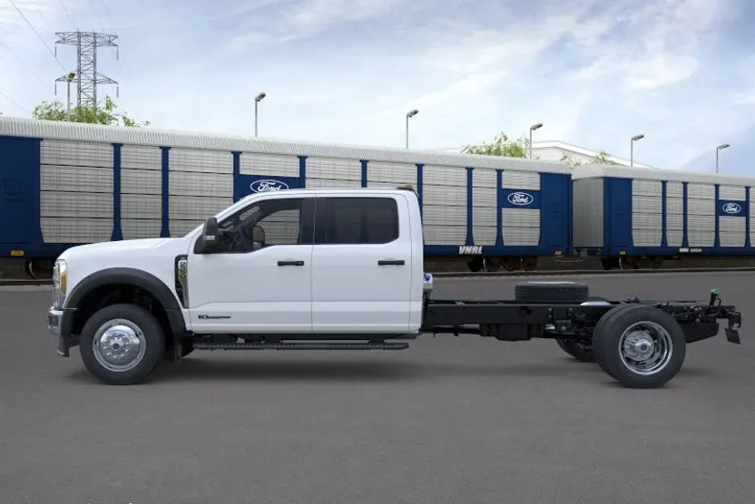 2026 Ford F-550 XL photo 1