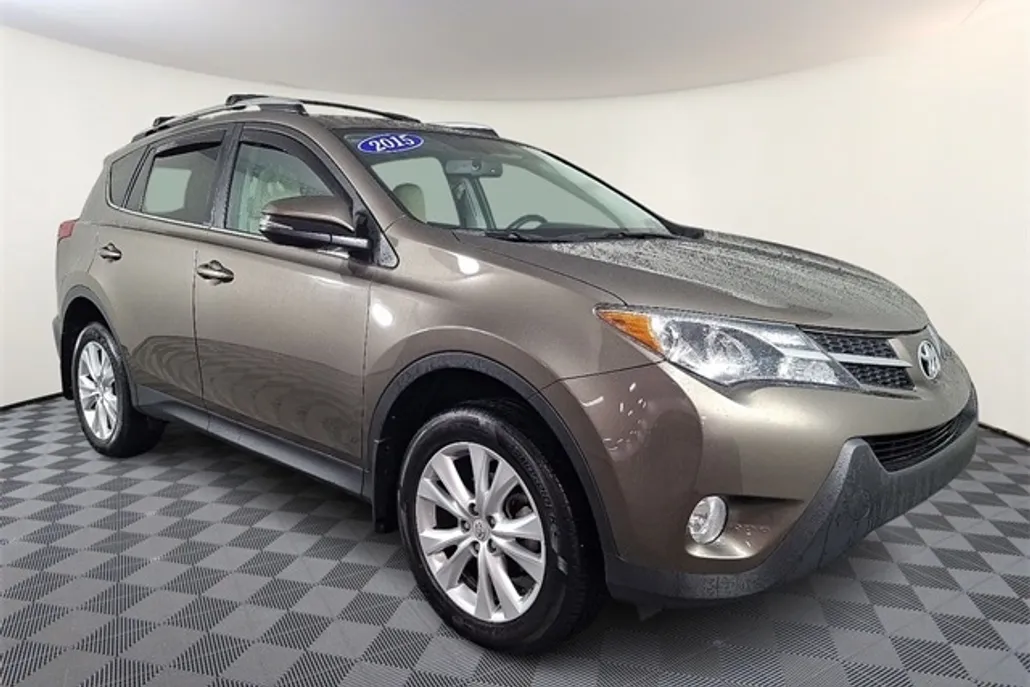 2015 Toyota RAV4 Limited photo 1