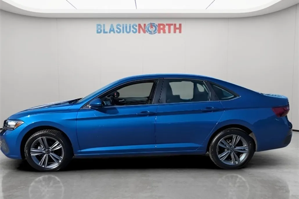 2024 Volkswagen Jetta 1.5T SE photo 1