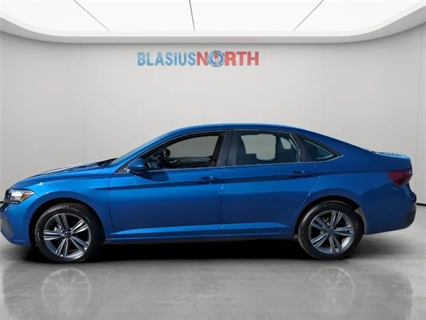 2024 Volkswagen Jetta 1.5T SE photo 1