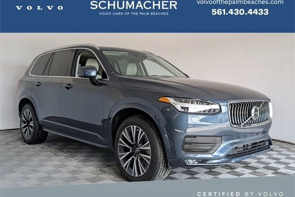 2022 Volvo XC90 T5 Momentum photo 1