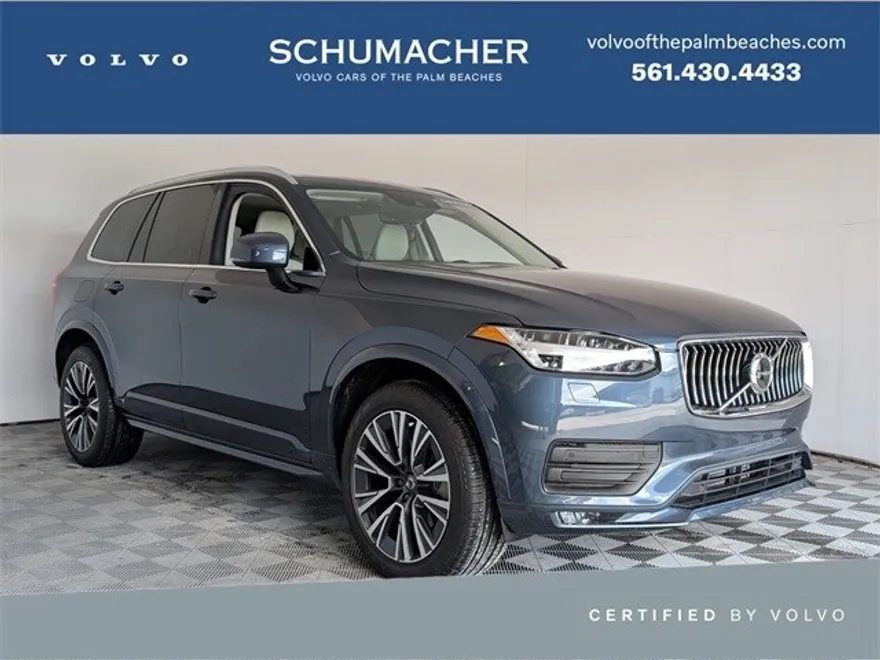 2022 Volvo XC90 T5 Momentum photo 1