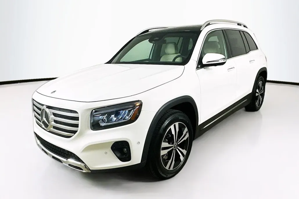 2025 Mercedes Benz GLB 250 4MATIC photo 1