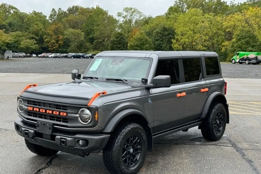 2022 Ford Bronco Base Big Bend Black Diamond Outer Banks Badlands Wildtrak Everglades photo 1