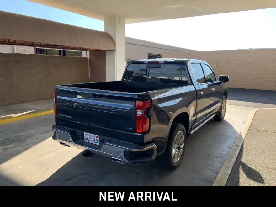 2022 Chevrolet Silverado 1500 photo 1