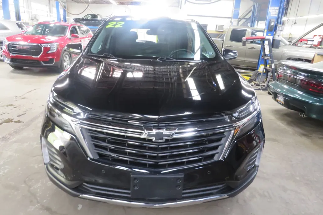 2022 Chevrolet Equinox LT photo 1