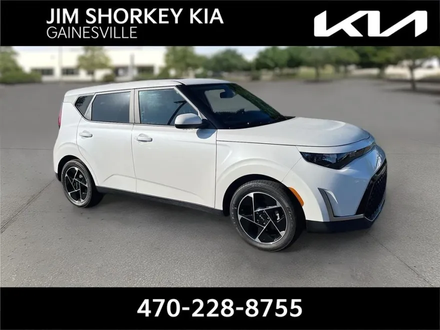 2023 Kia Soul EX photo 1