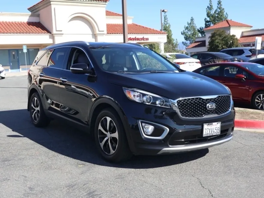 2018 Kia Sorento EX photo 1