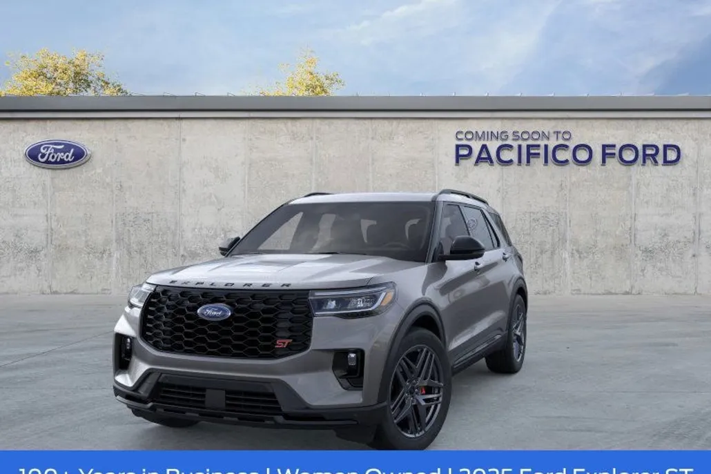2025 Ford Explorer ST photo 1