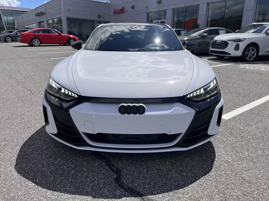 2023 Audi RS e-tron GT Base photo 1