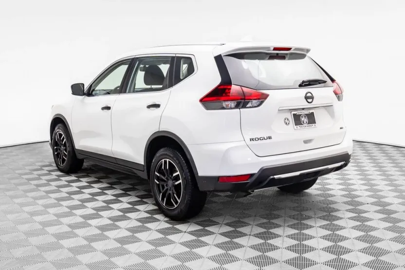2018 Nissan Rogue S photo 1