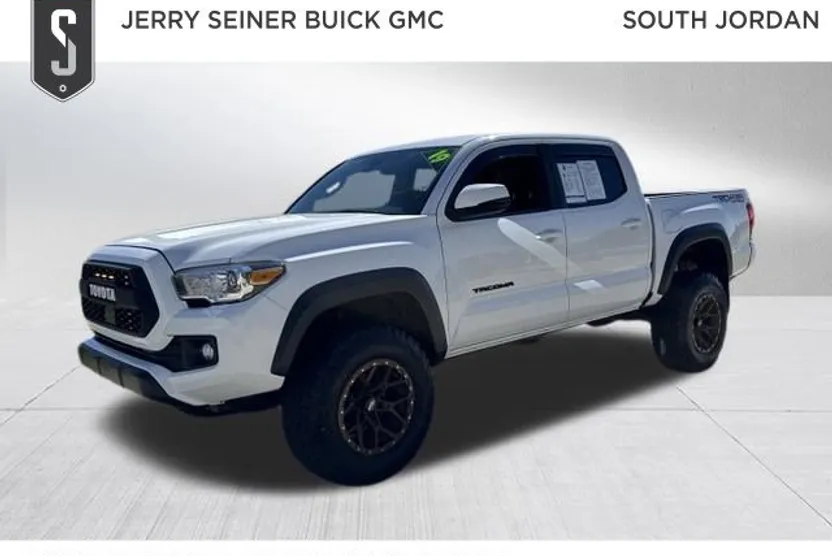 2019 Toyota Tacoma TRD Off-Road photo 1