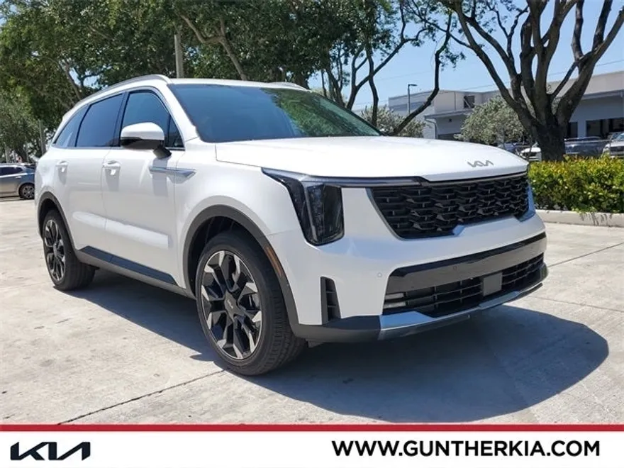 2025 Kia Sorento EX photo 1