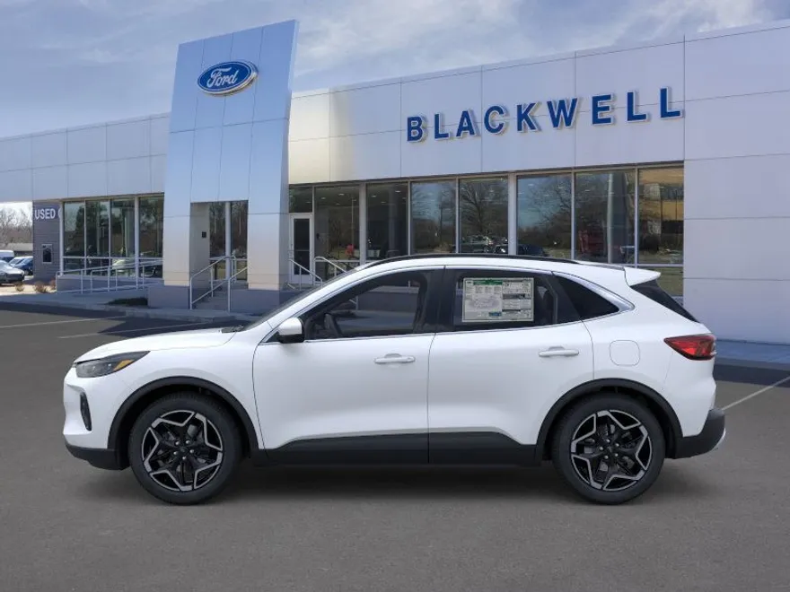 2026 Ford Escape Platinum photo 1