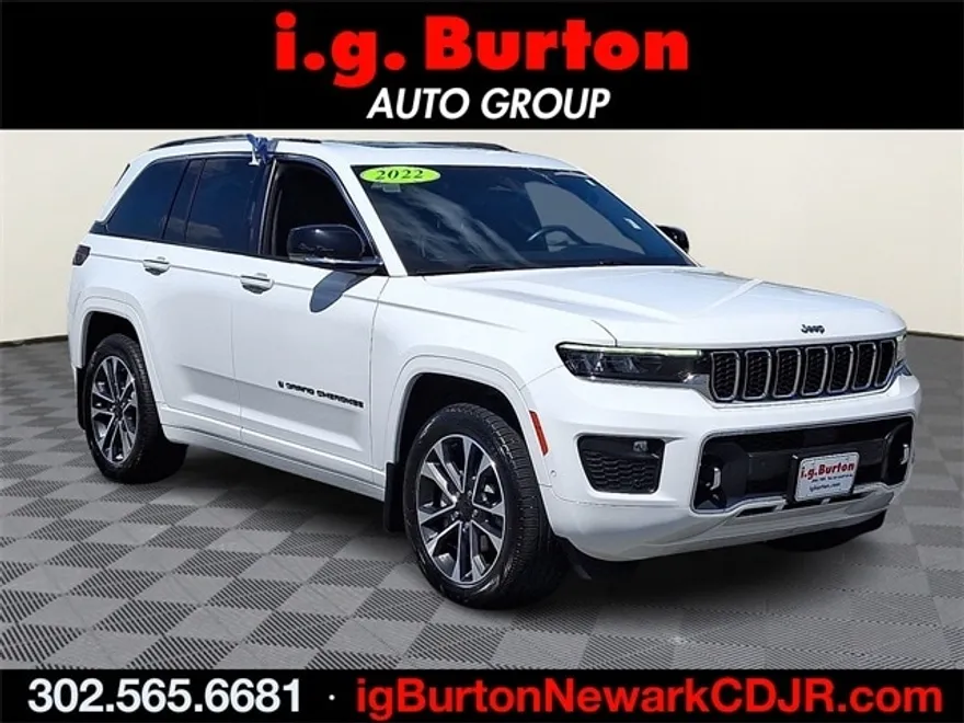 2022 Jeep Grand Cherokee Overland photo 1