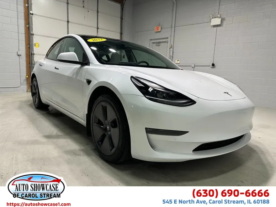 2022 Tesla Model 3 Long Range photo 1