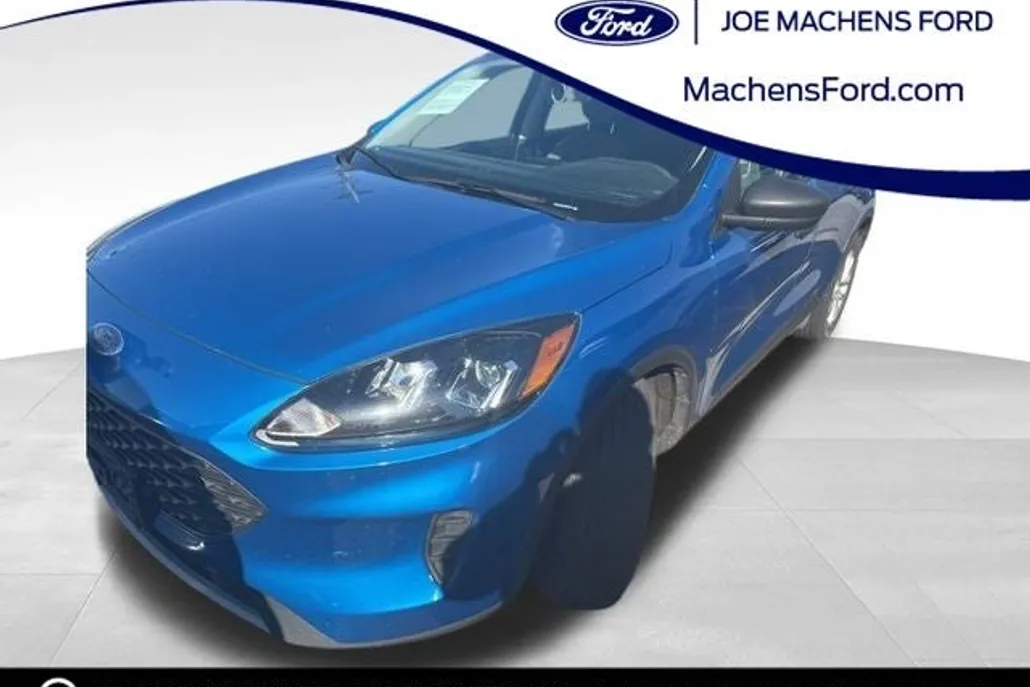 2020 Ford Escape S photo 1