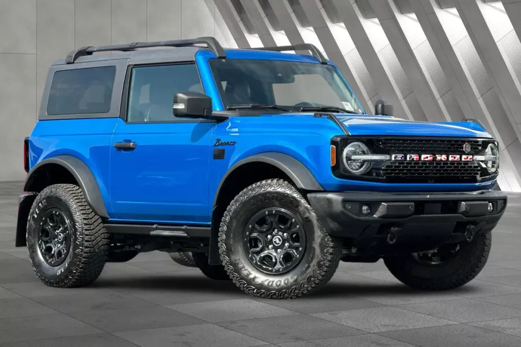 2022 Ford Bronco Base photo 1