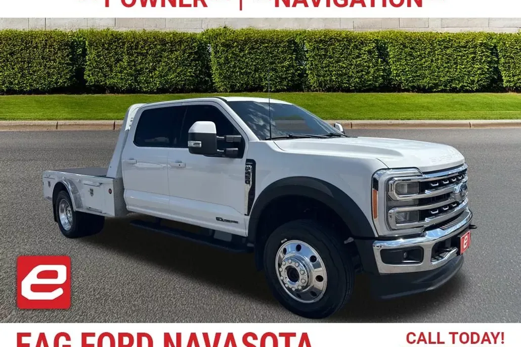 2023 Ford F-450 Lariat photo 1