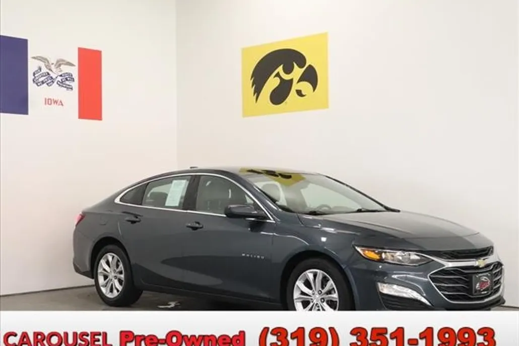 2021 Chevrolet Malibu 1LT photo 1