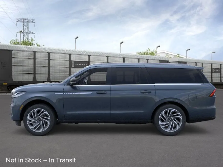 2025 Lincoln Navigator L Reserve photo 1