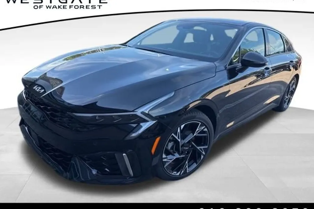 2025 Kia K5 GT-Line photo 1