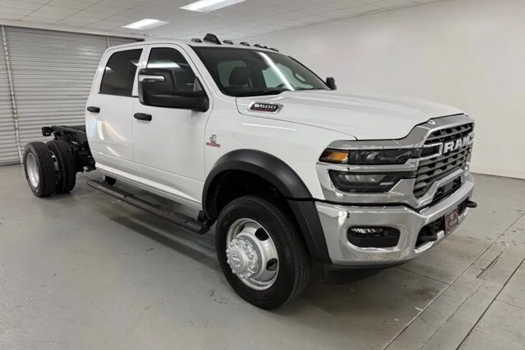 2026 Ram 5500 Tradesman photo 1